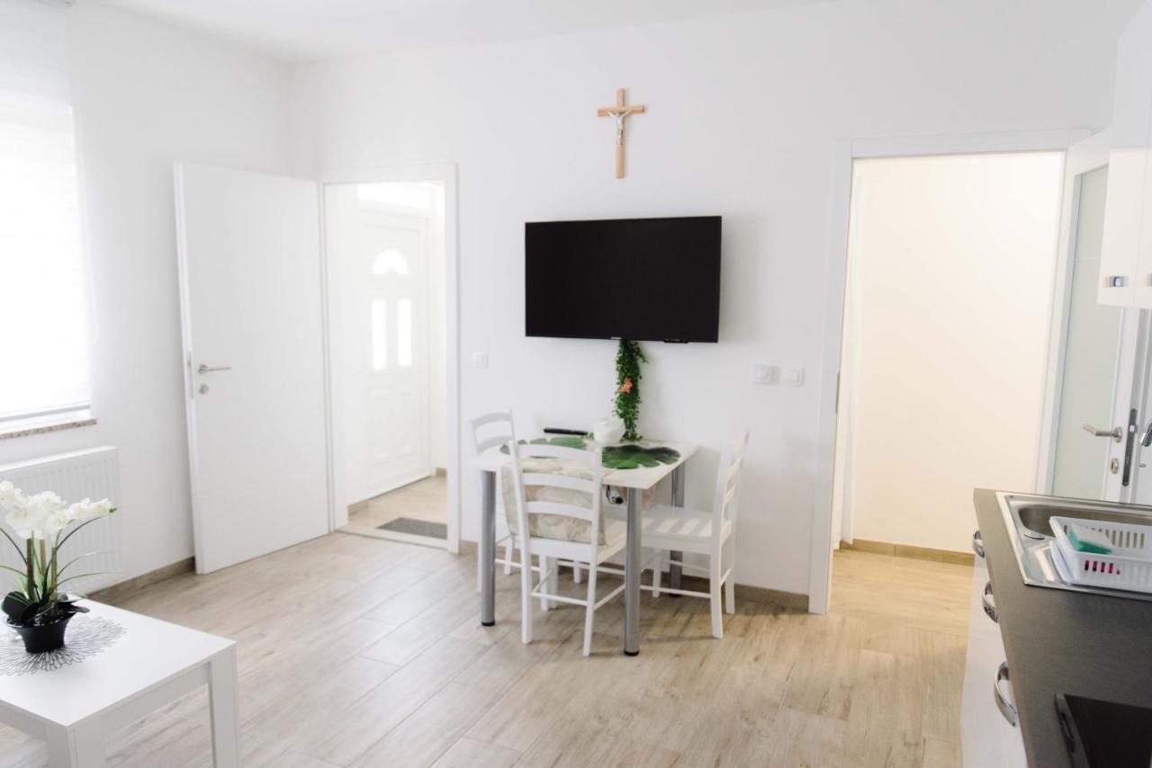 Ruza Apartmani Zadar Exterior photo